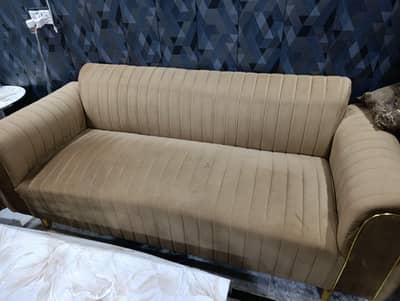 6 seater Sofa Set + Table