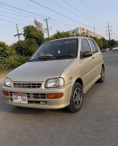 Daihatsu Cuore 2011