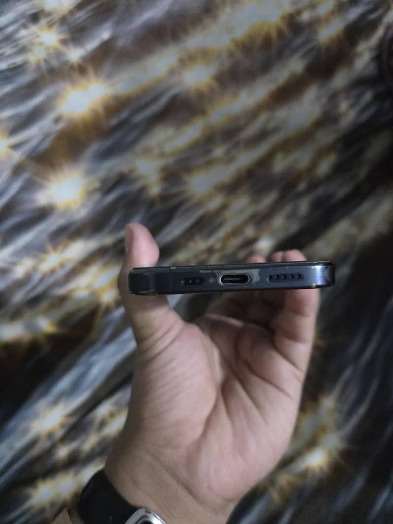 Apple iPhone 15 Pro 5