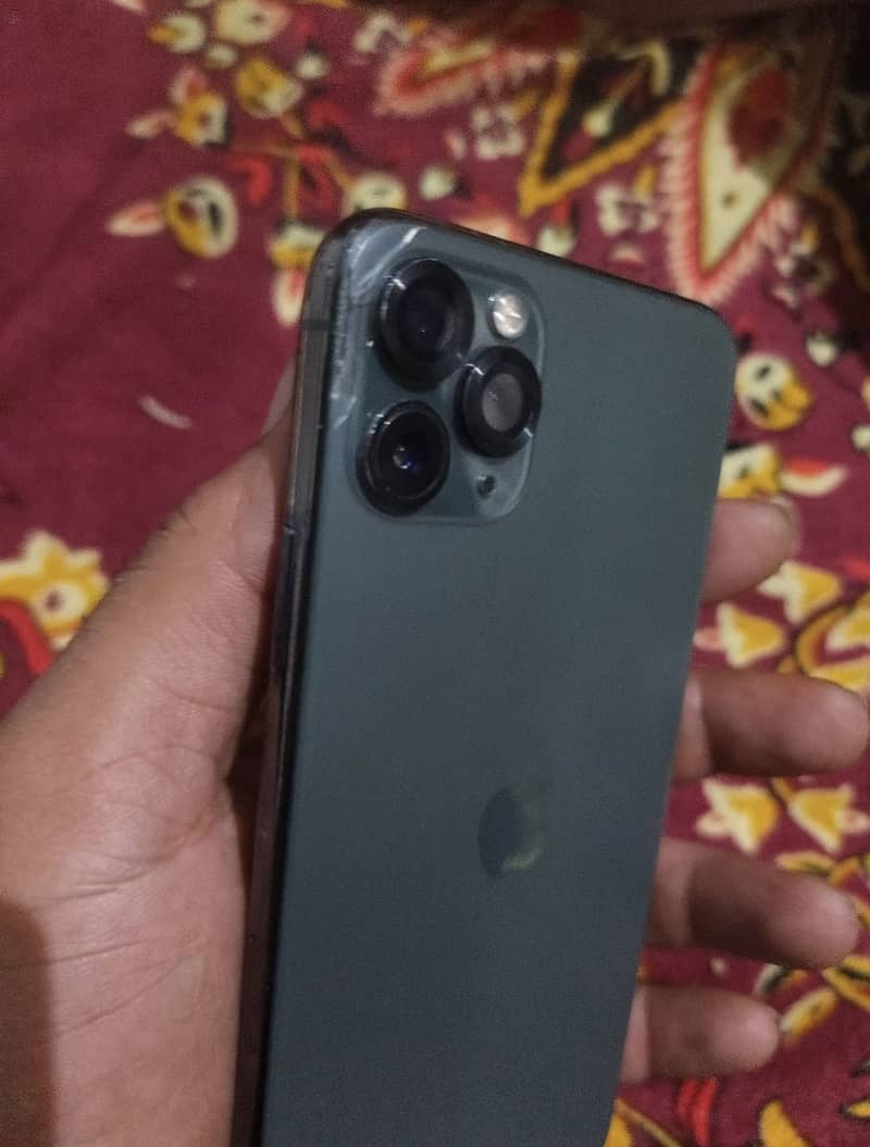 Apple iPhone 11 Pro Max 7