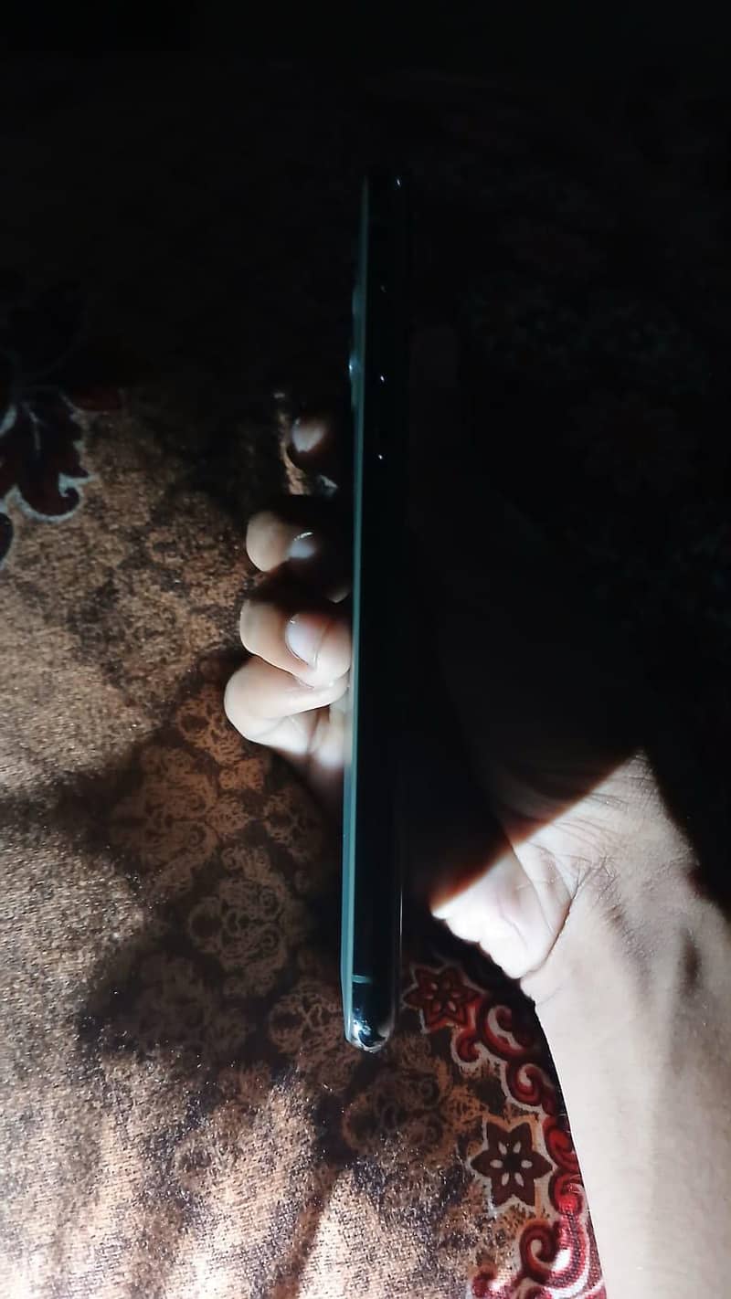 Apple iPhone 11 Pro Max 3