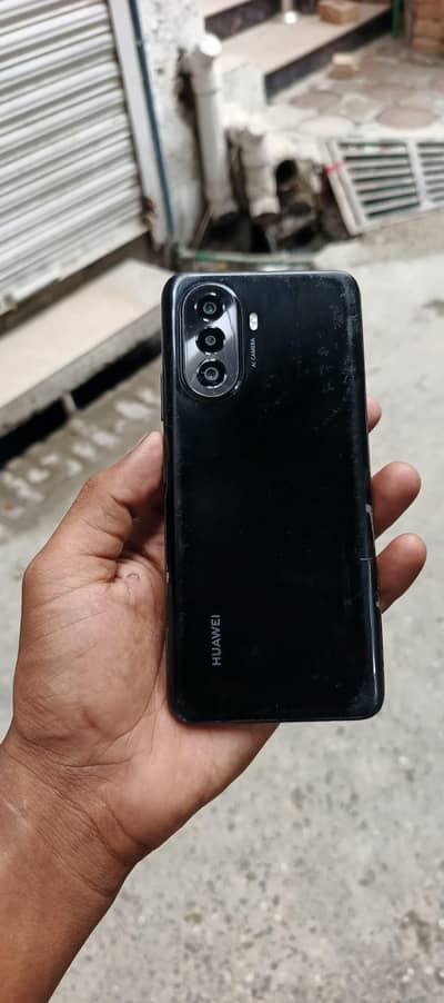 Huawei Nova Y70  4gb 64gb totally original only mobile