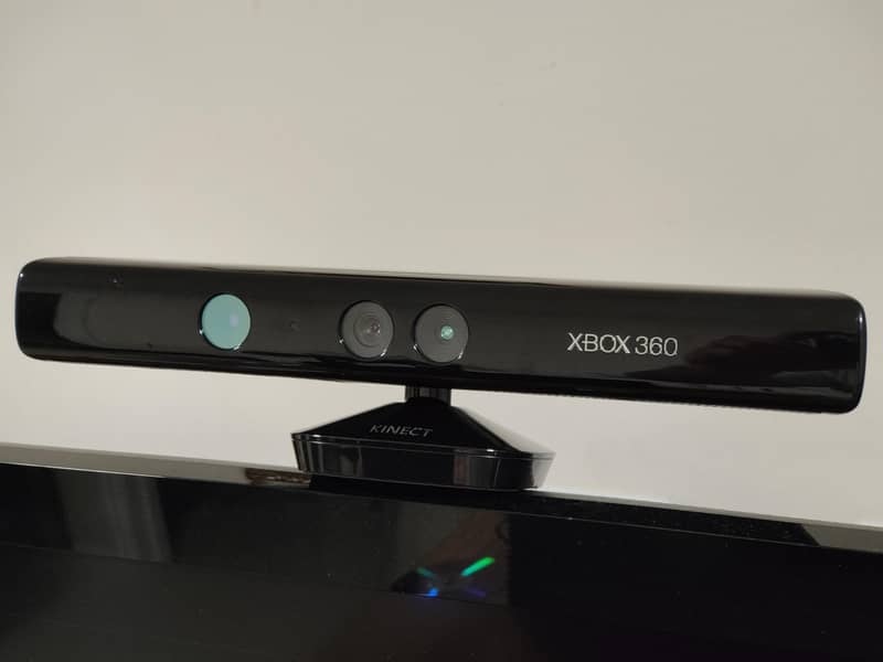 Kinect for Xbox 360 perfectly Working 0