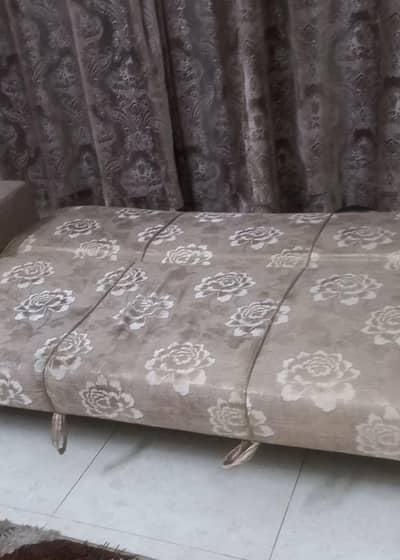 3-Seater Sofa Set / Sofa Cum Bed – Good Condition