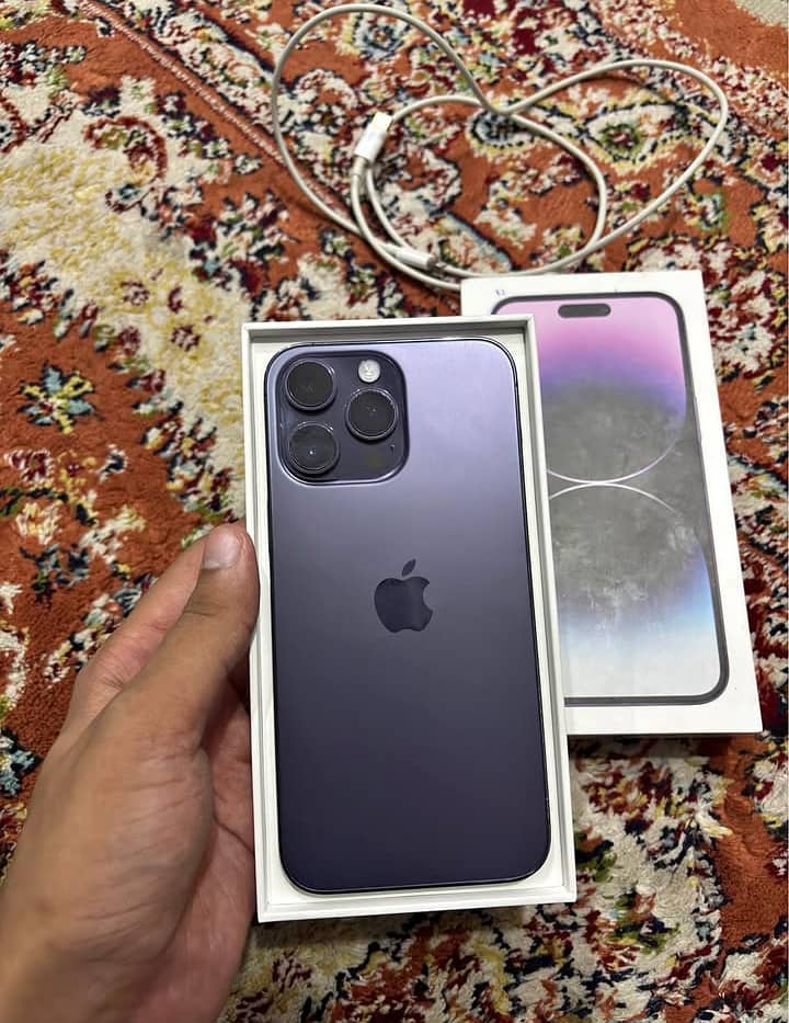 Apple iPhone 14 Pro Max 0
