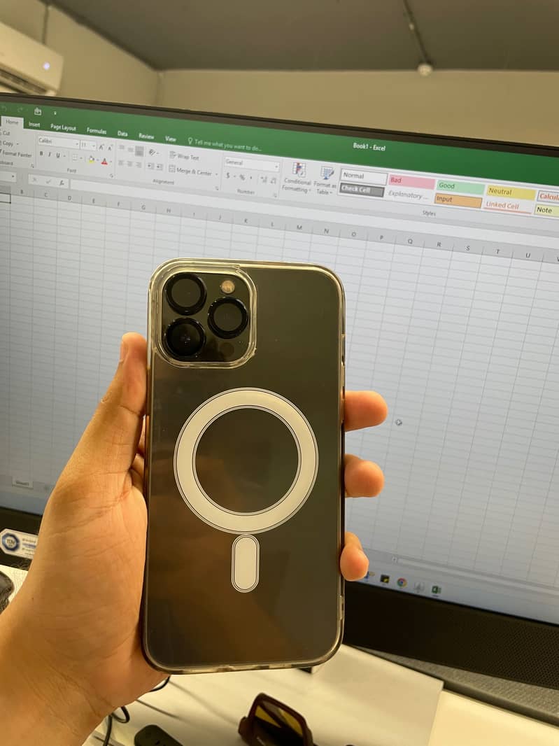 Apple iPhone 13 Pro Max 3