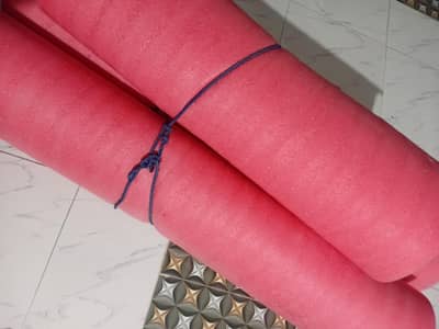 best condition  hall size carpet with foom for sale