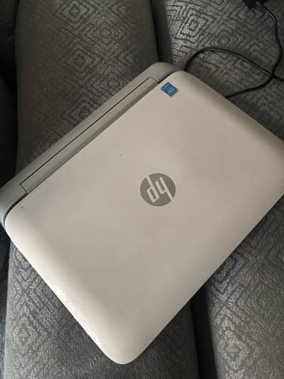 HP split touch screen