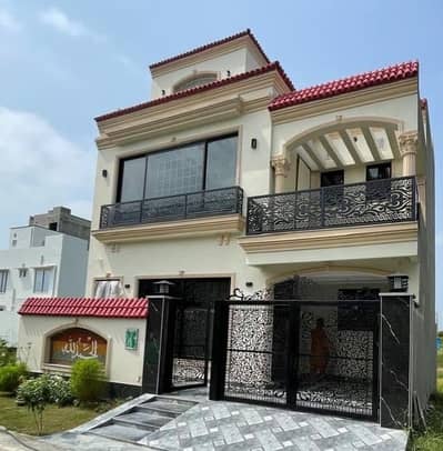 BRAND NEW HOUSE 5 MARLA WITH 4 BEDROOMS AVAILABLE FOR SALE IN BAHRIA ORCHARD