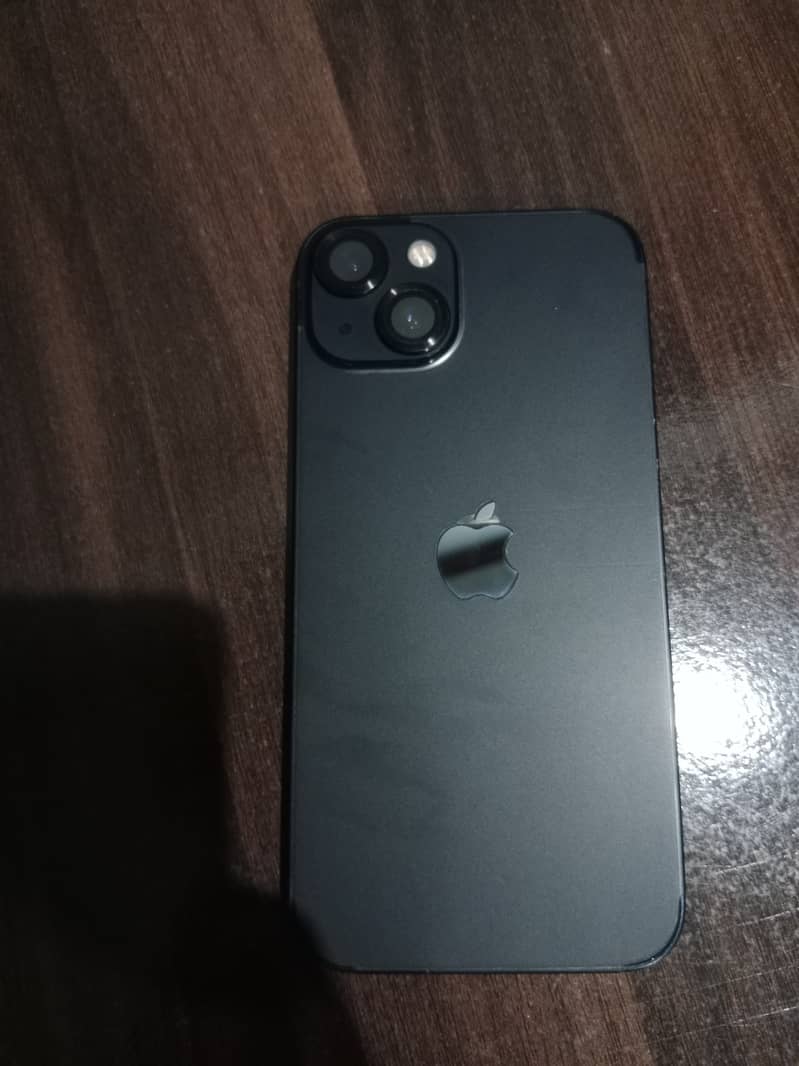 Apple iPhone 13 5