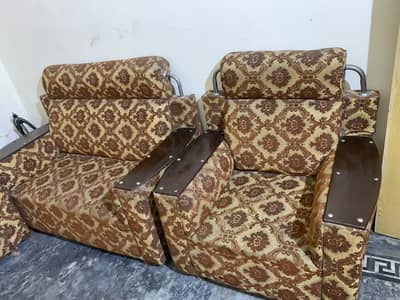 5 Seater Sofa Set for Sale - Good Condition (3+1+1)