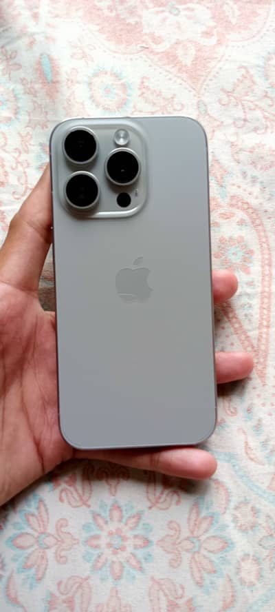 Apple iPhone 15 Pro