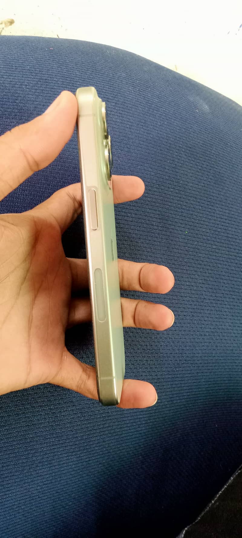 Apple iPhone 15 Pro 1