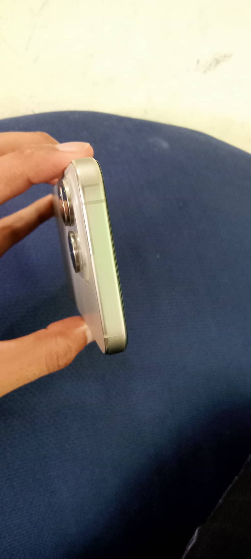 Apple iPhone 15 Pro 3