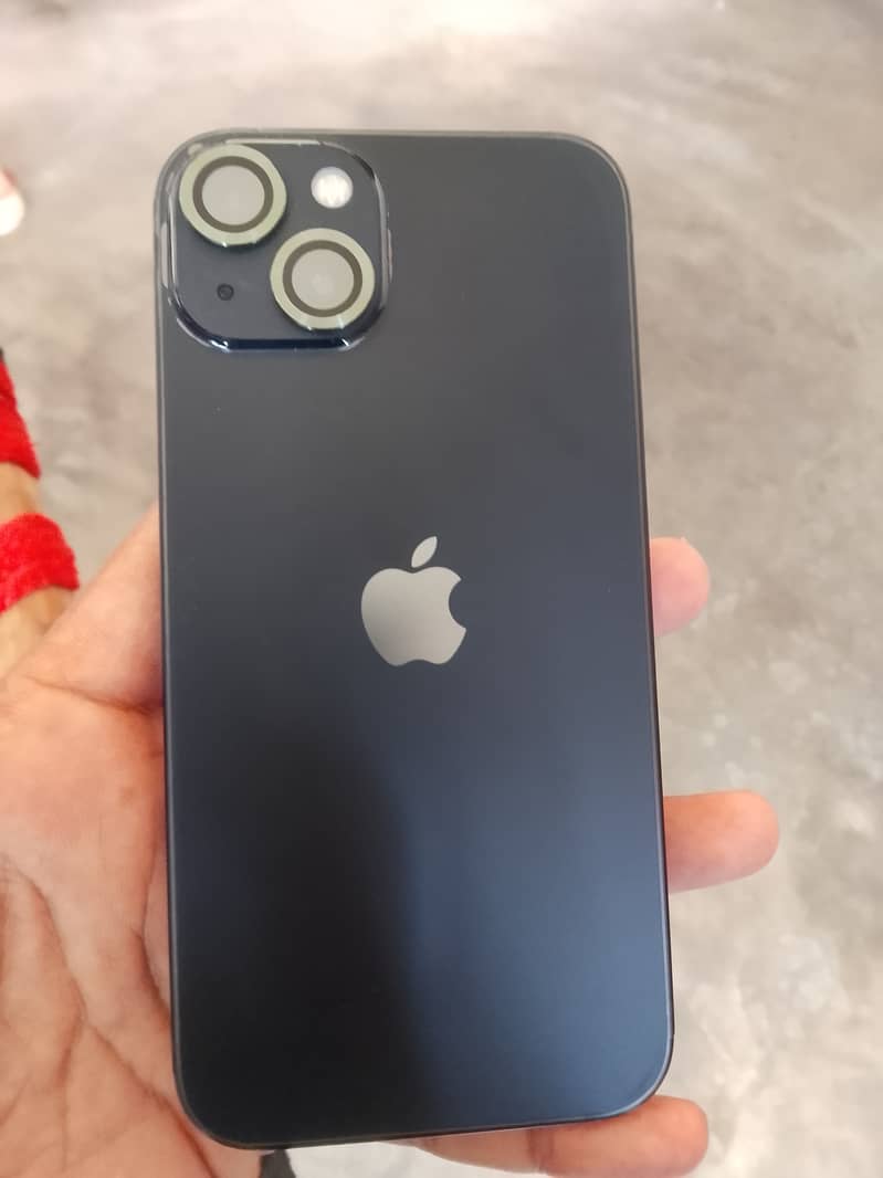 Apple iPhone 13 4