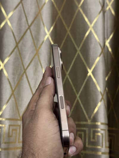 Apple iPhone 16 Pro