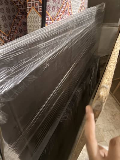 KING SIZE BED
