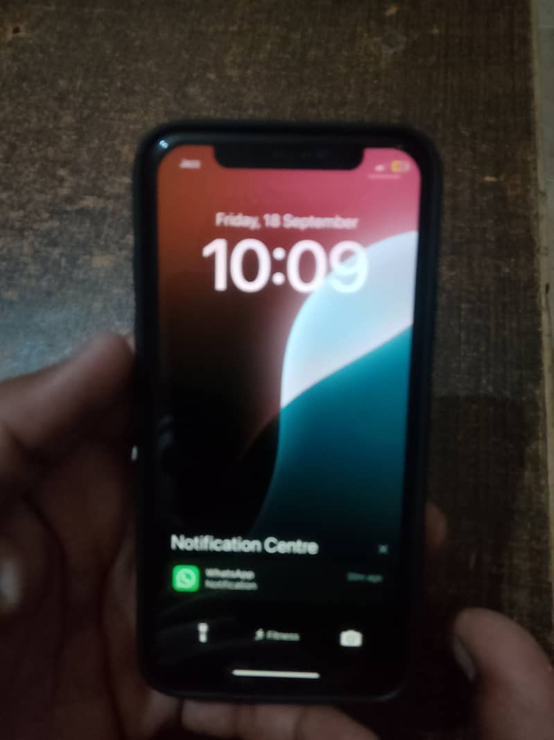 Apple iPhone XS 1