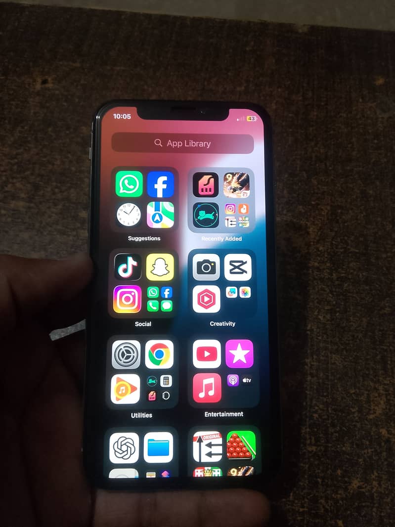 Apple iPhone XS 3
