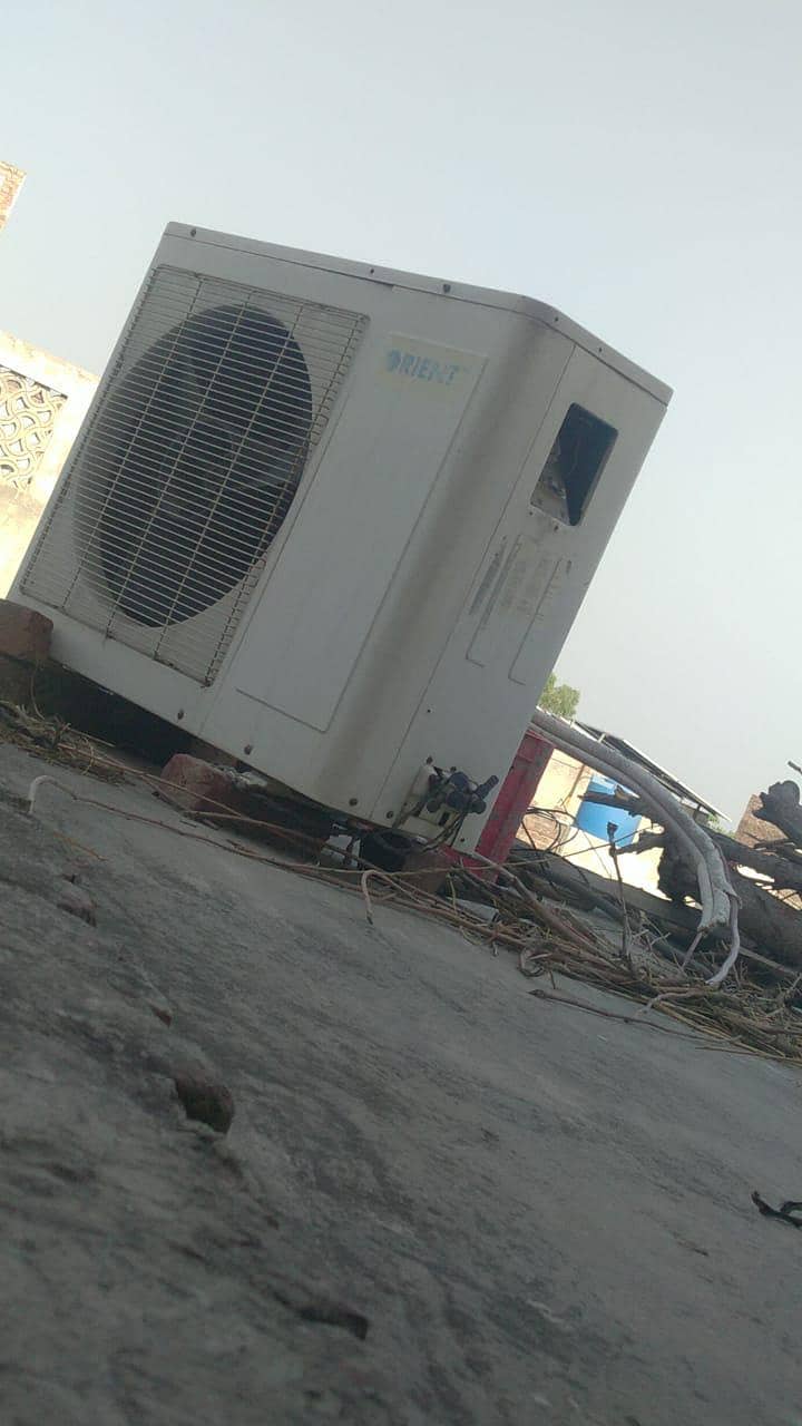 Split AC 1