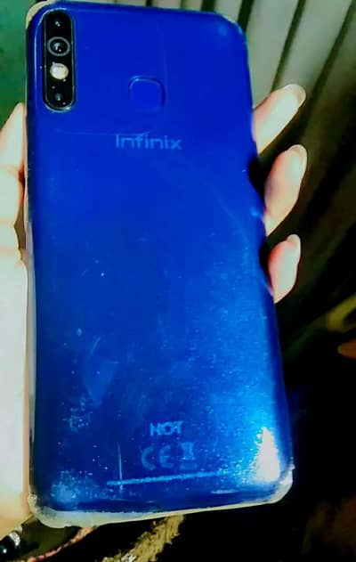 Infinix Hot 8
