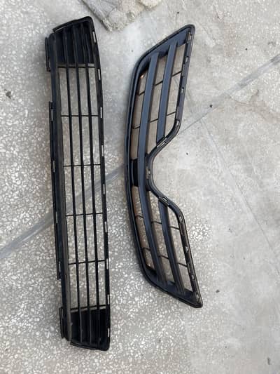 Toyota Corolla 2010-2012 Front Bumper grill