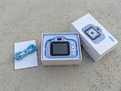Y2K Mini Vintage Digicam / Toy Camera 1 GB (Boxed + Cable + String]