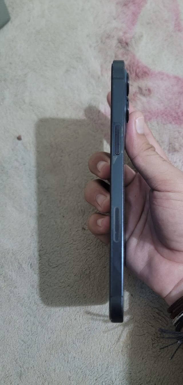 Apple iPhone 12 Pro Max 3