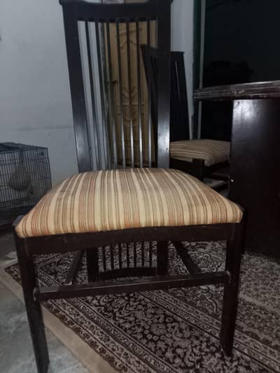 Dinning table set with 6 chairs 10/9