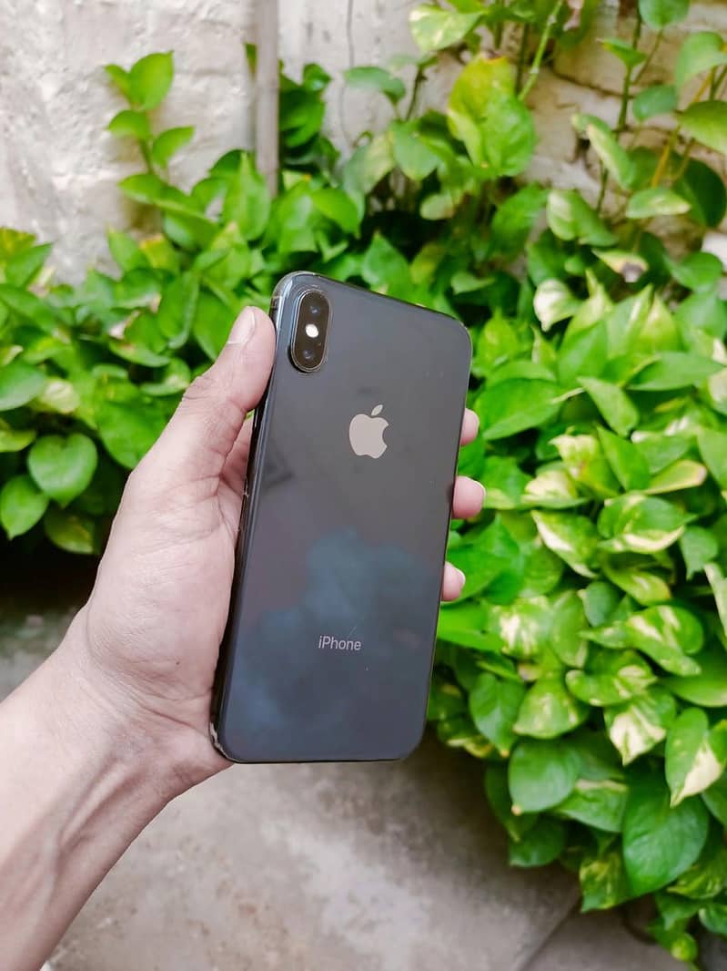 Apple iPhone X 0
