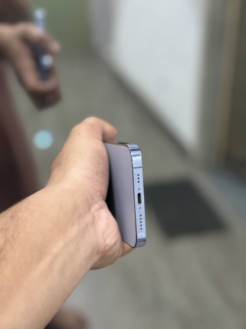 Apple iPhone 13 Pro 4