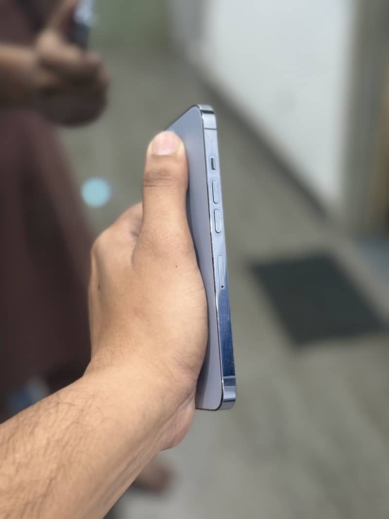 Apple iPhone 13 Pro 6