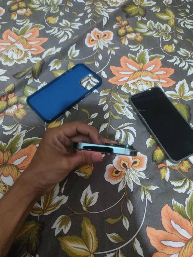 iphone 13 pro max 5