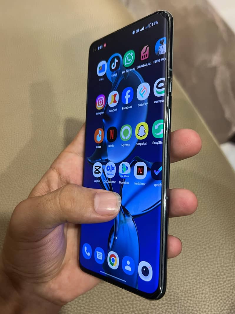 One Plus 9 Pro 6