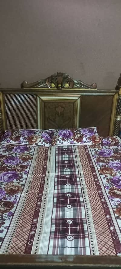 SALE BED REASONABLE PRICE 03214911052