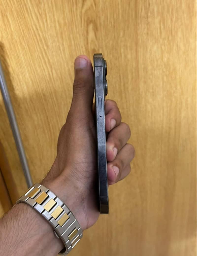 Apple iPhone 13 Pro 1