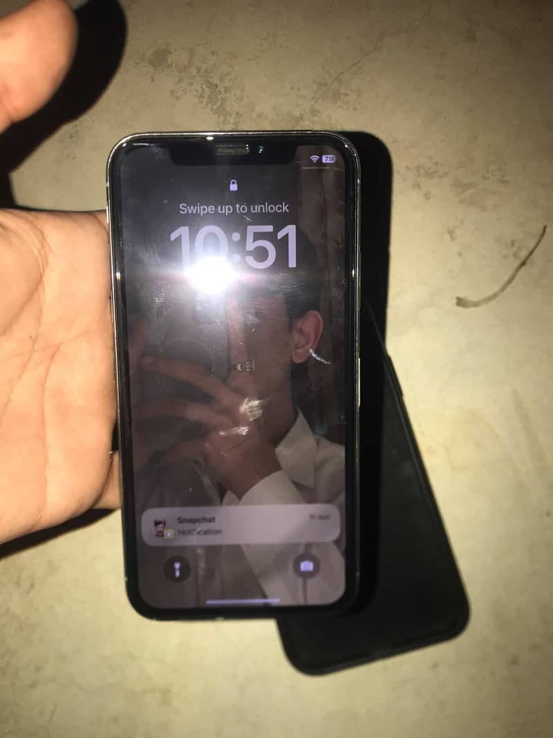 Apple iPhone X 0