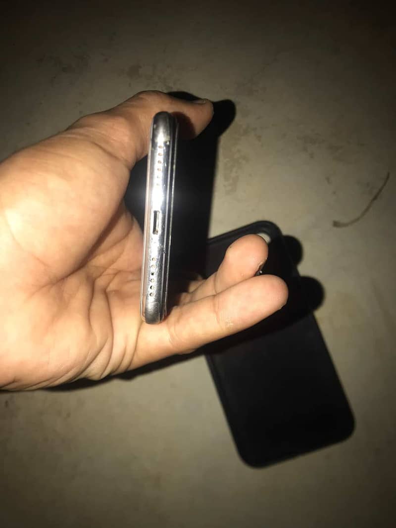 Apple iPhone X 1