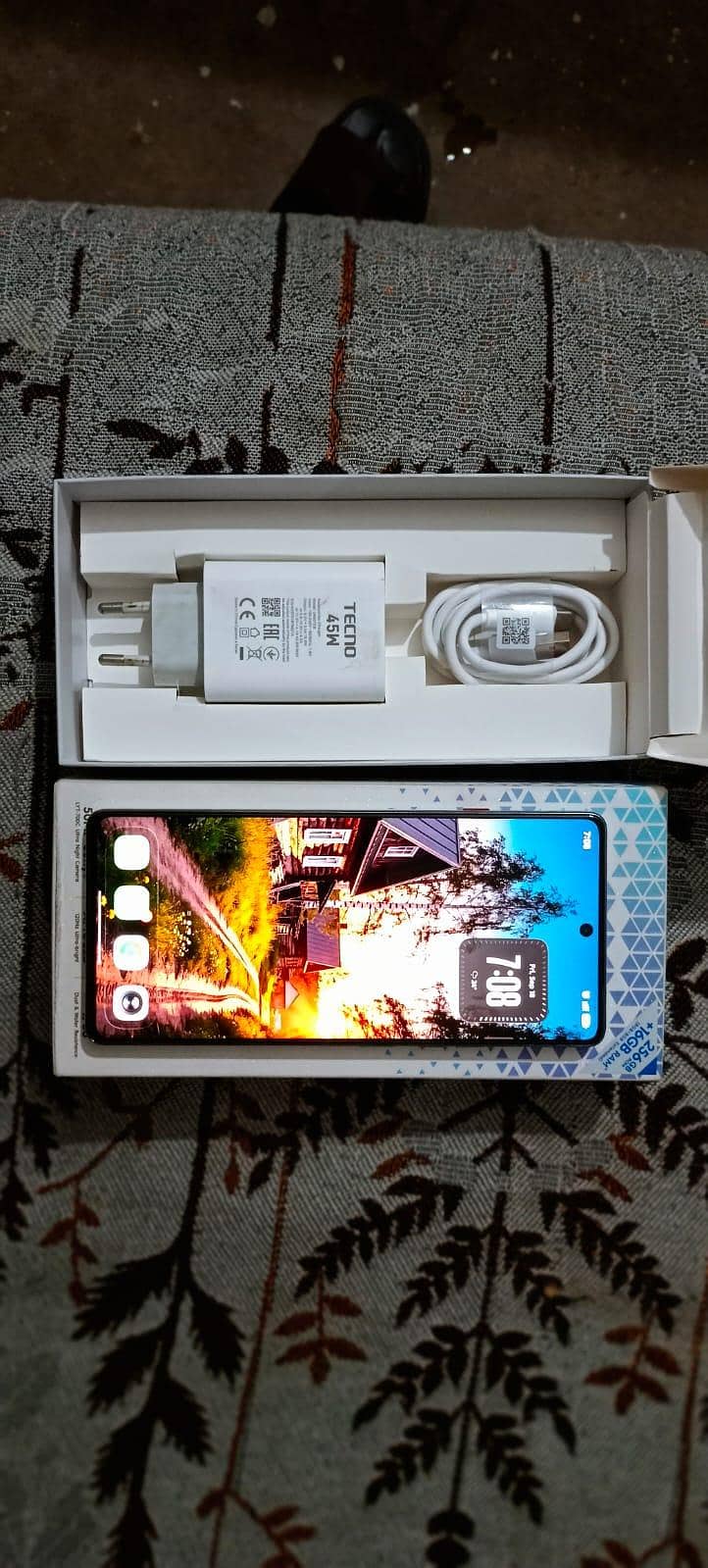 Tecno CAMON 40 2