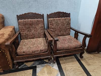 Beautiful 5-Seater Elegant Carved Wooden Sofa Set for Sale