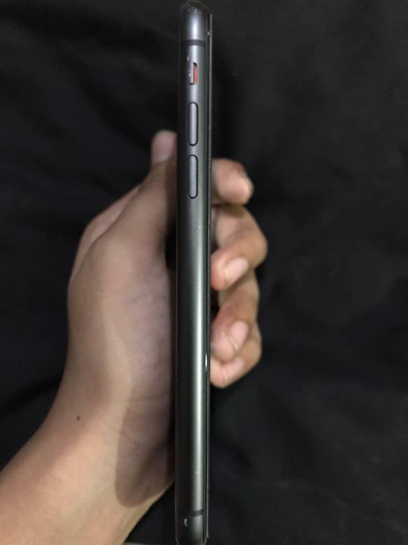 Apple iPhone 11 2
