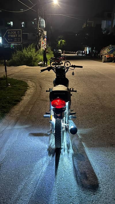 Honda 125 18 modal antique