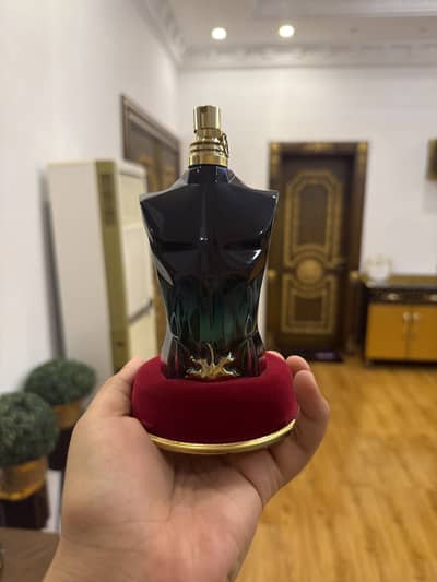 JPG KE BEAU LE PARFUM