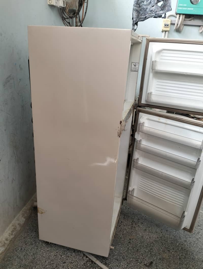Used Fridge 0