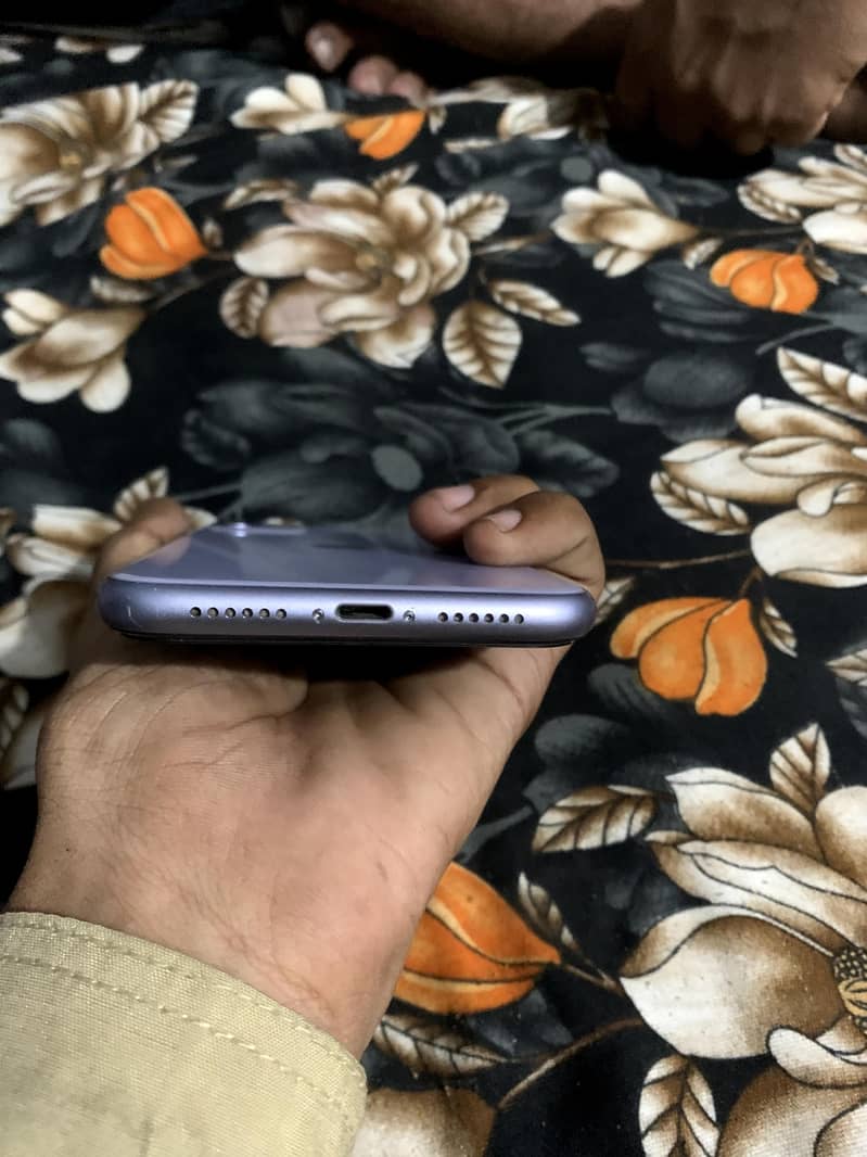 Apple iPhone 11 2