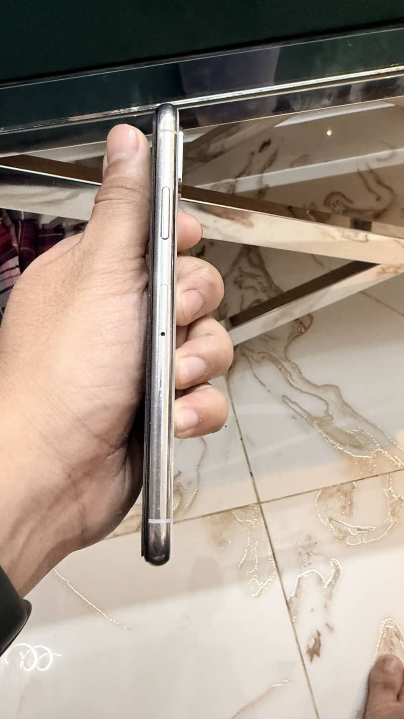 Apple iPhone X 1
