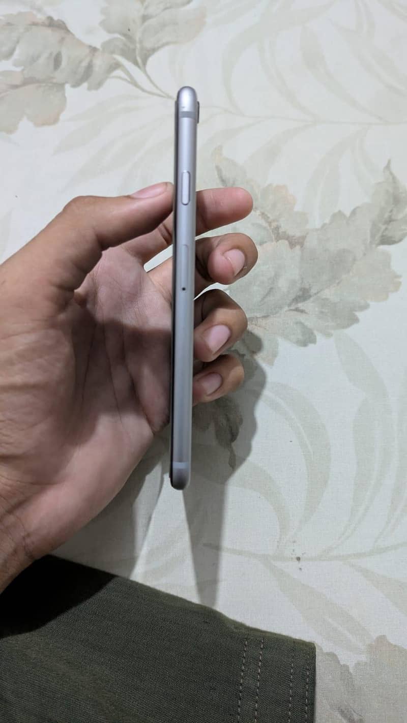 Apple iPhone 6S 3