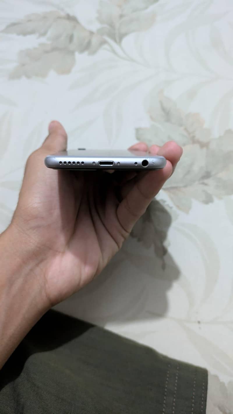 Apple iPhone 6S 5