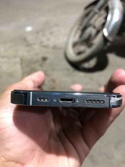 Apple iPhone 14 Pro 10/10 condition official pta Aprooved