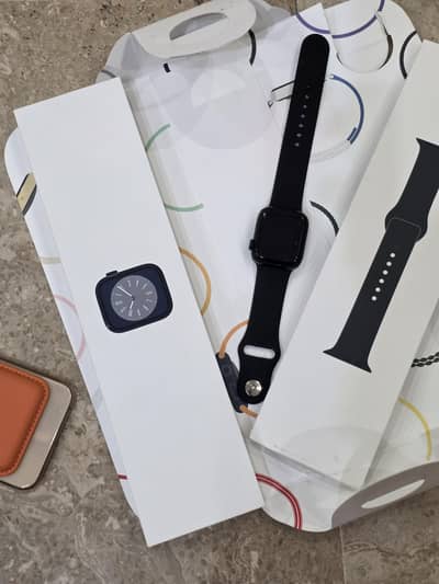 apple watch series 8 41mm with complete box